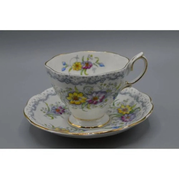 Royal Albert Gem Teacup &  Saucer - Picture 4 of 9